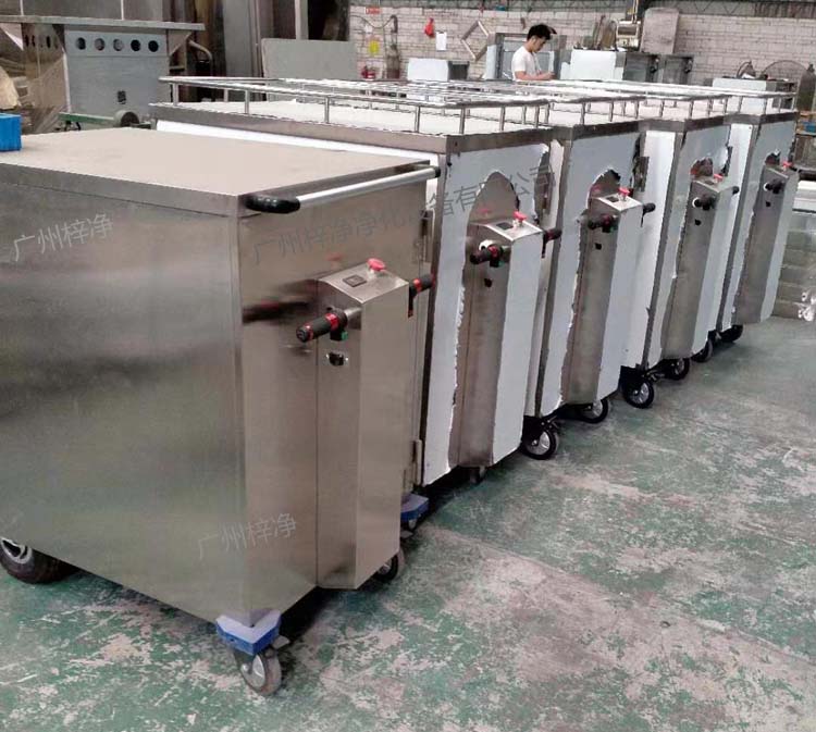 無菌物品電動運送車 無菌物品電動運送車配合優(yōu)質(zhì)電動助力裝置,更能限度減輕操作人員的勞動強度